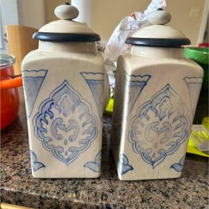 Set of 2 Airtight Canisters